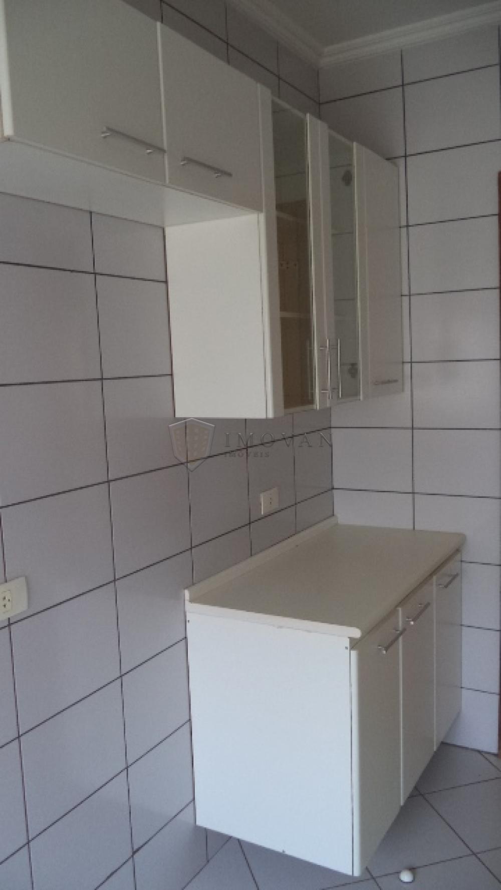 Alugar Apartamento / Padrão em Ribeirão Preto R$ 1.300,00 - Foto 4