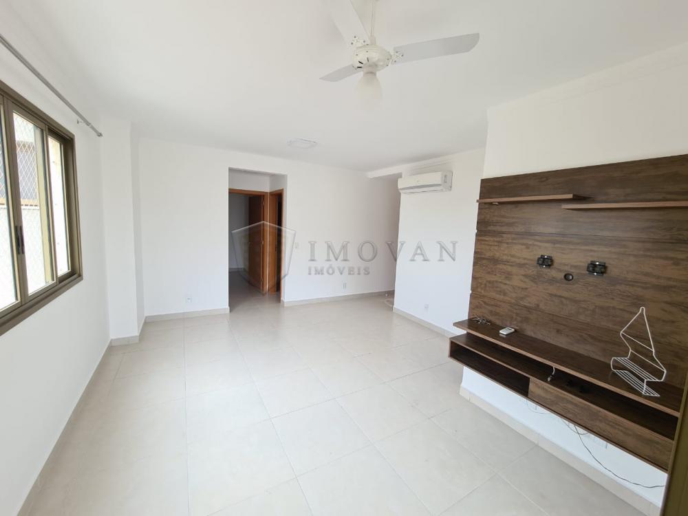 Alugar Apartamento / Padrão em Ribeirão Preto R$ 1.900,00 - Foto 4