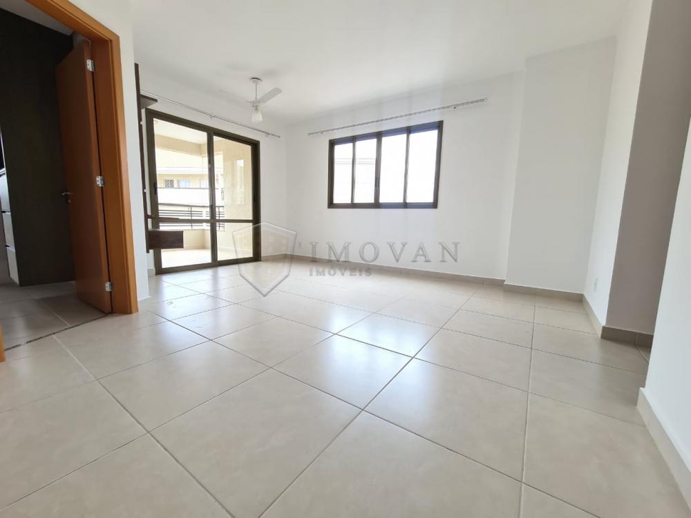 Alugar Apartamento / Padrão em Ribeirão Preto R$ 1.900,00 - Foto 3