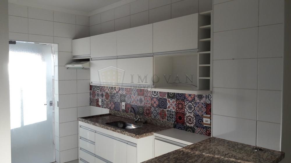 Alugar Apartamento / Padrão em Ribeirão Preto R$ 1.000,00 - Foto 5