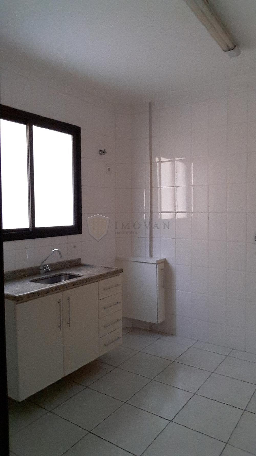 Alugar Apartamento / Padrão em Ribeirão Preto R$ 1.550,00 - Foto 4