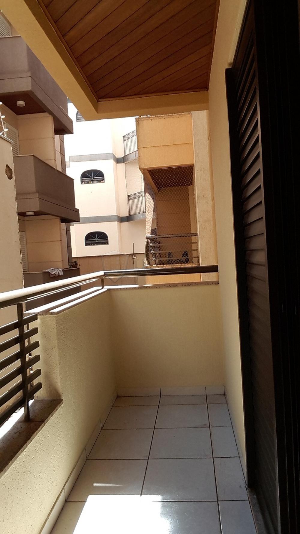 Alugar Apartamento / Padrão em Ribeirão Preto R$ 1.550,00 - Foto 2