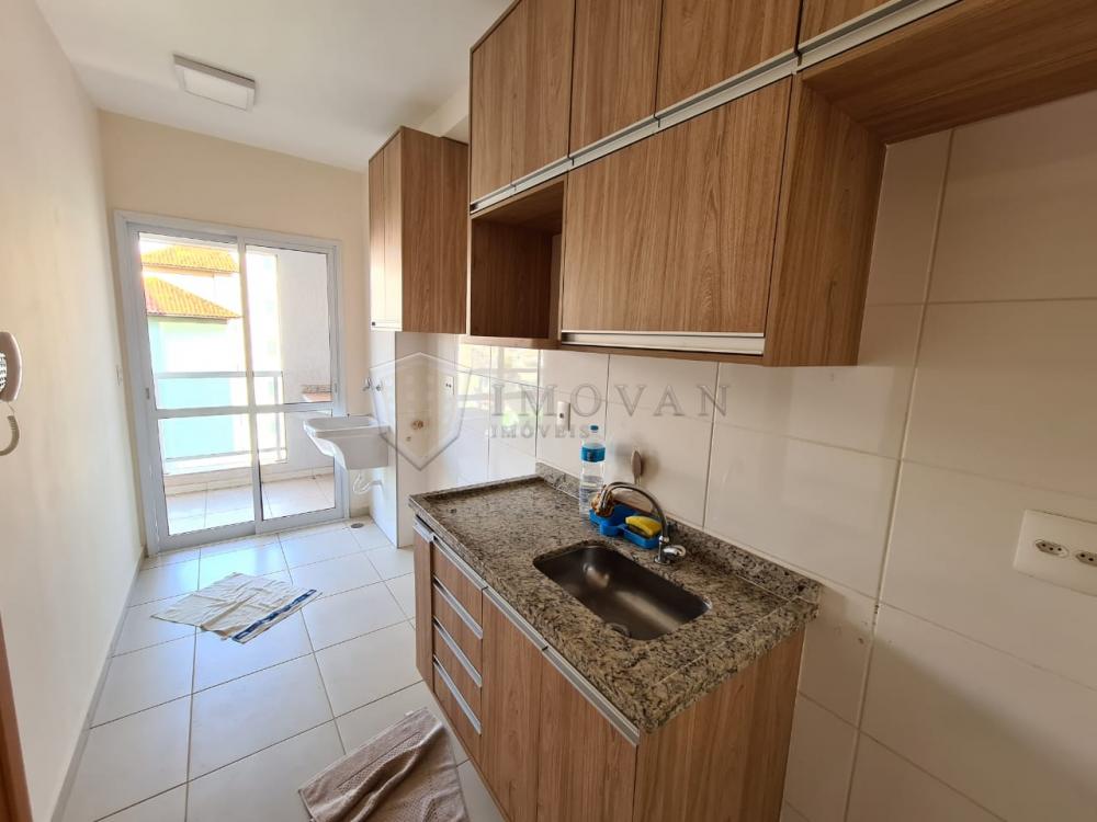 Alugar Apartamento / Padrão em Ribeirão Preto R$ 1.450,00 - Foto 8