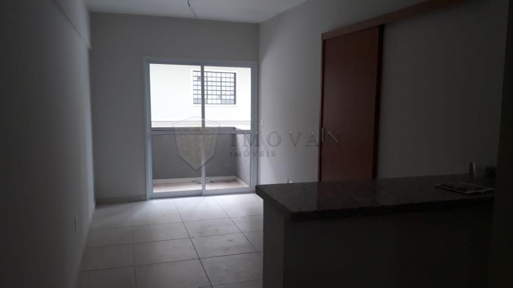 Alugar Apartamento / Padrão em Ribeirão Preto R$ 750,00 - Foto 5