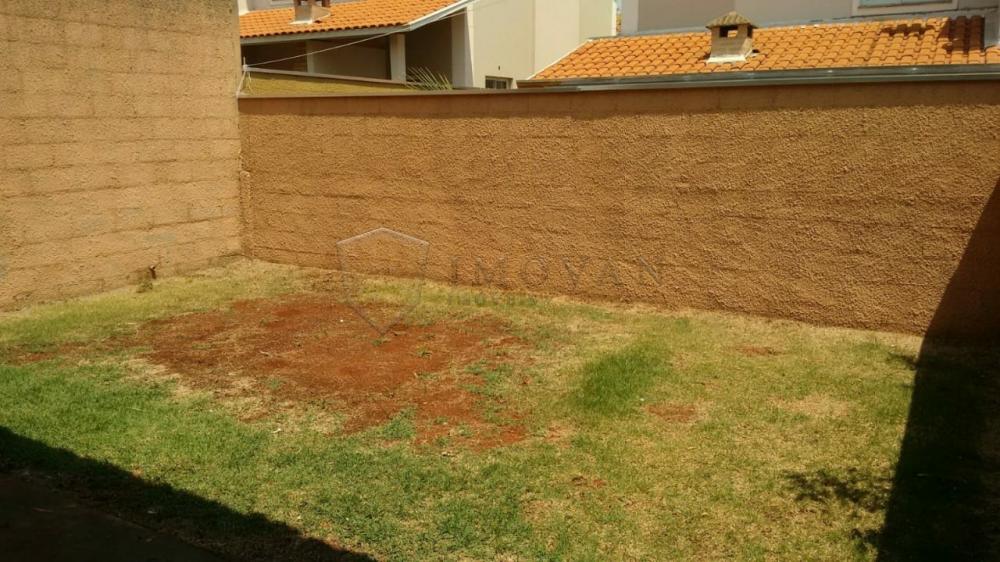 Alugar Casa / Condomínio em Ribeirão Preto R$ 1.650,00 - Foto 14