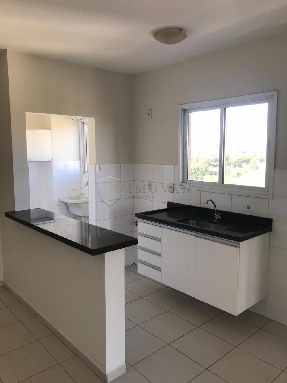 Alugar Apartamento / Padrão em Ribeirão Preto R$ 1.650,00 - Foto 4