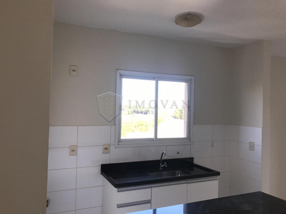 Alugar Apartamento / Padrão em Ribeirão Preto R$ 1.650,00 - Foto 2