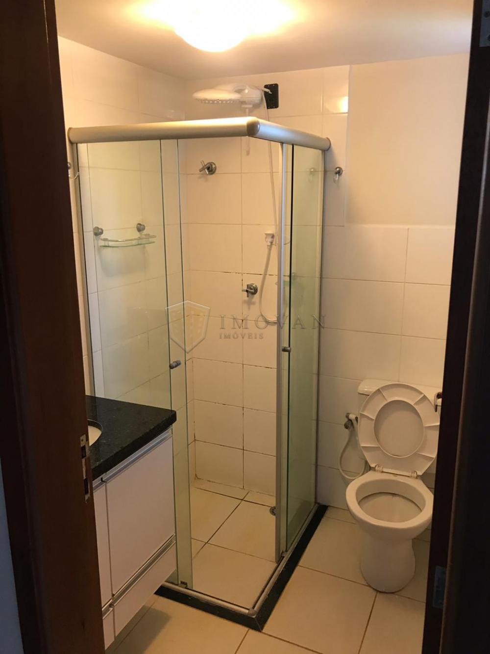 Alugar Apartamento / Padrão em Ribeirão Preto R$ 1.650,00 - Foto 17