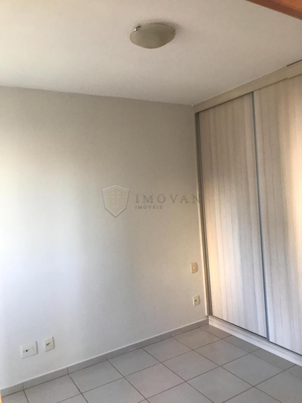 Alugar Apartamento / Padrão em Ribeirão Preto R$ 1.650,00 - Foto 11