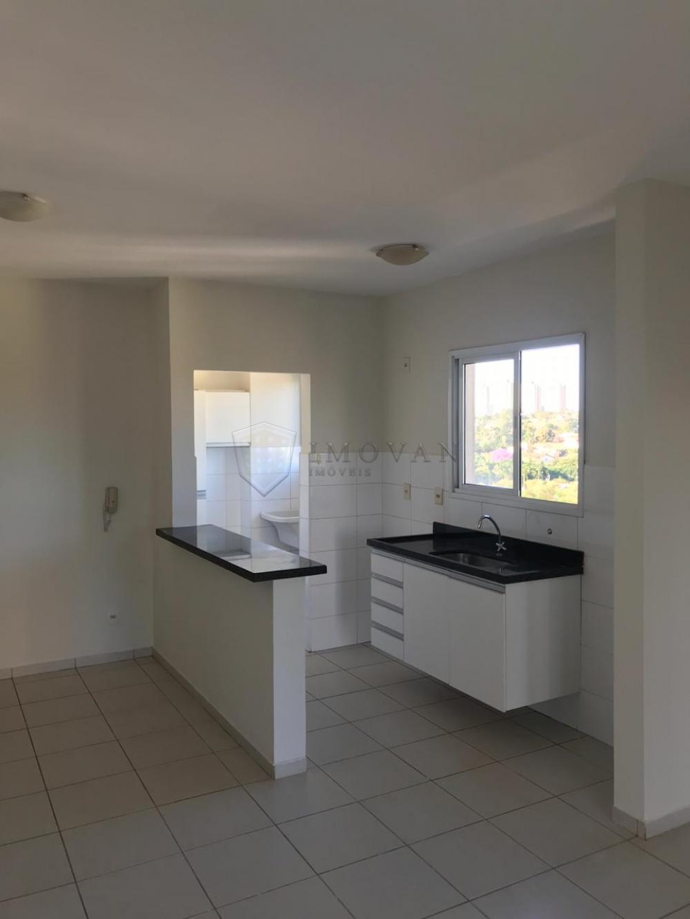 Alugar Apartamento / Padrão em Ribeirão Preto R$ 1.650,00 - Foto 5