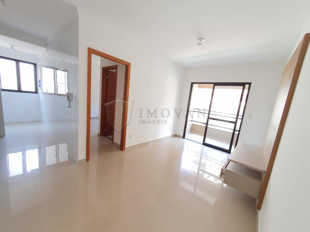 Alugar Apartamento / Padrão em Ribeirão Preto R$ 1.200,00 - Foto 5