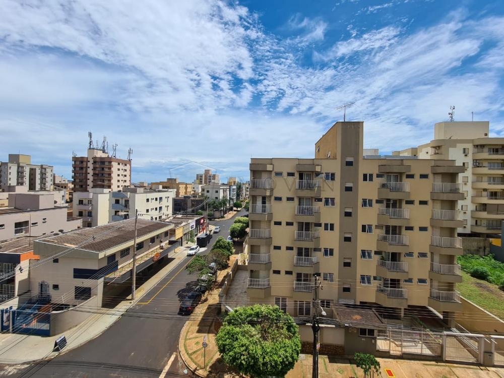 Alugar Apartamento / Padrão em Ribeirão Preto R$ 1.400,00 - Foto 7