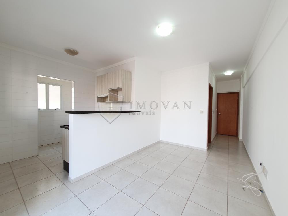 Alugar Apartamento / Padrão em Ribeirão Preto R$ 1.400,00 - Foto 3