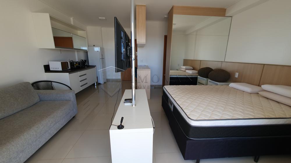 Alugar Apartamento / Padrão em Ribeirão Preto R$ 2.600,00 - Foto 5