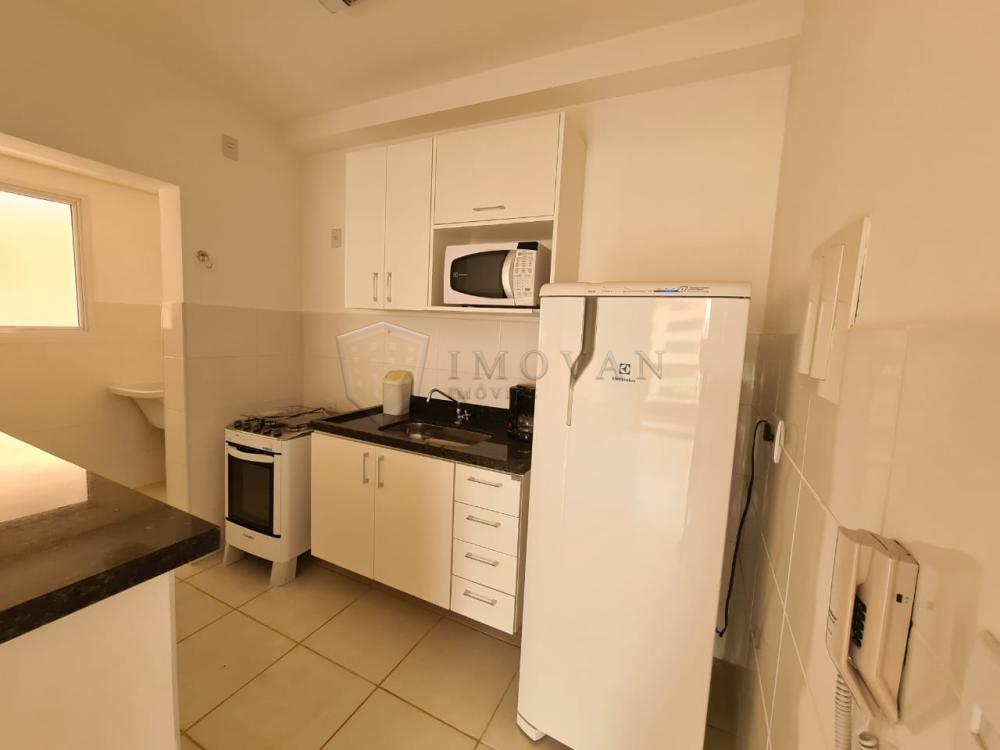 Alugar Apartamento / Padrão em Ribeirão Preto R$ 1.400,00 - Foto 6