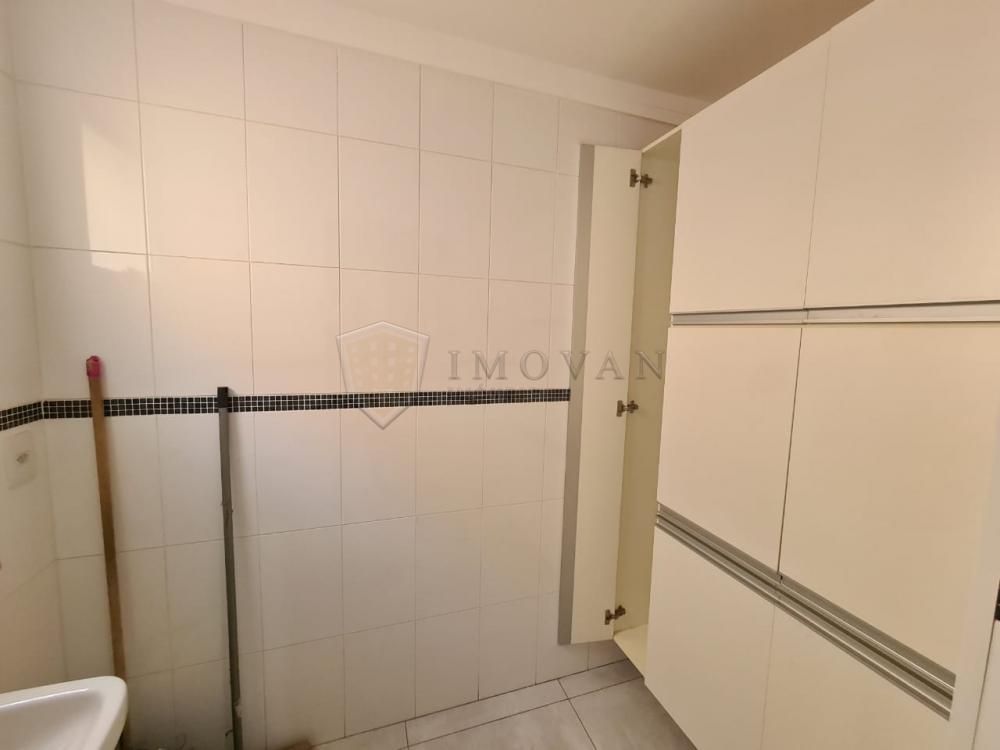 Alugar Apartamento / Padrão em Ribeirão Preto R$ 1.750,00 - Foto 5