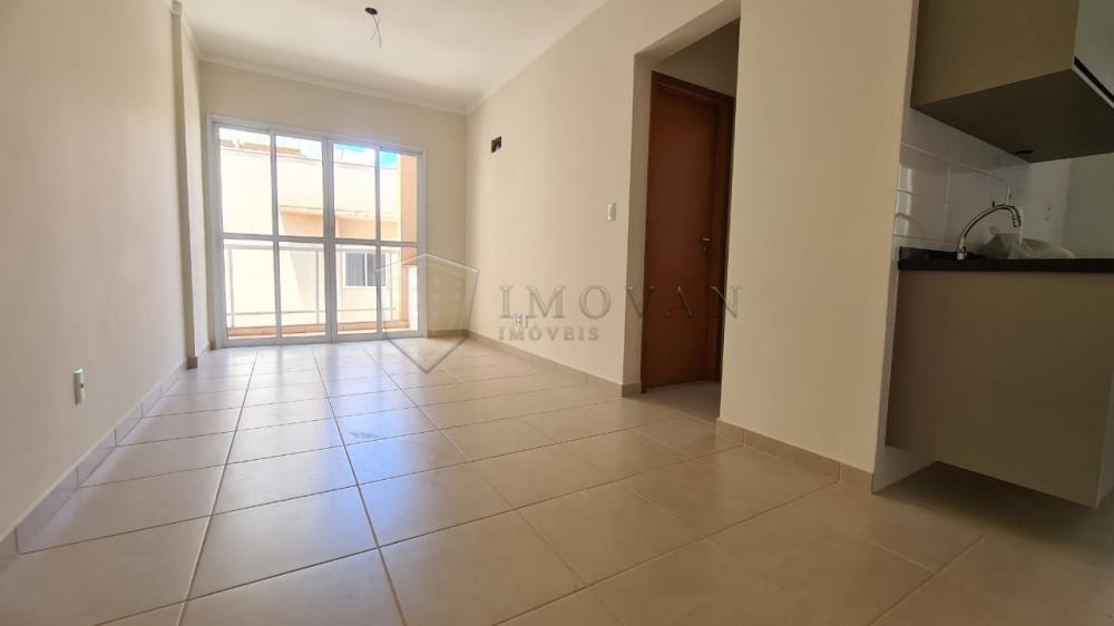 Alugar Apartamento / Padrão em Ribeirão Preto R$ 1.600,00 - Foto 2