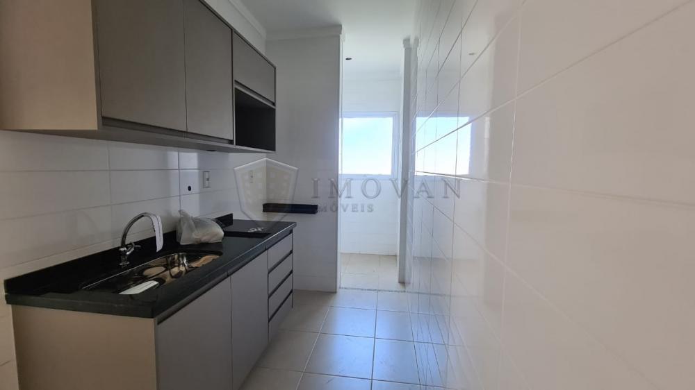 Alugar Apartamento / Padrão em Ribeirão Preto R$ 1.600,00 - Foto 4