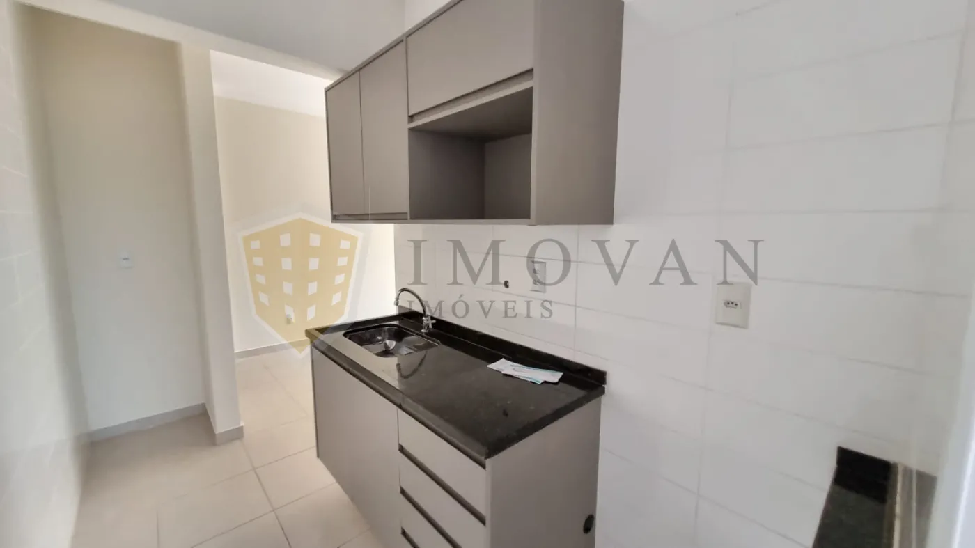 Alugar Apartamento / Padrão em Ribeirão Preto R$ 1.600,00 - Foto 4