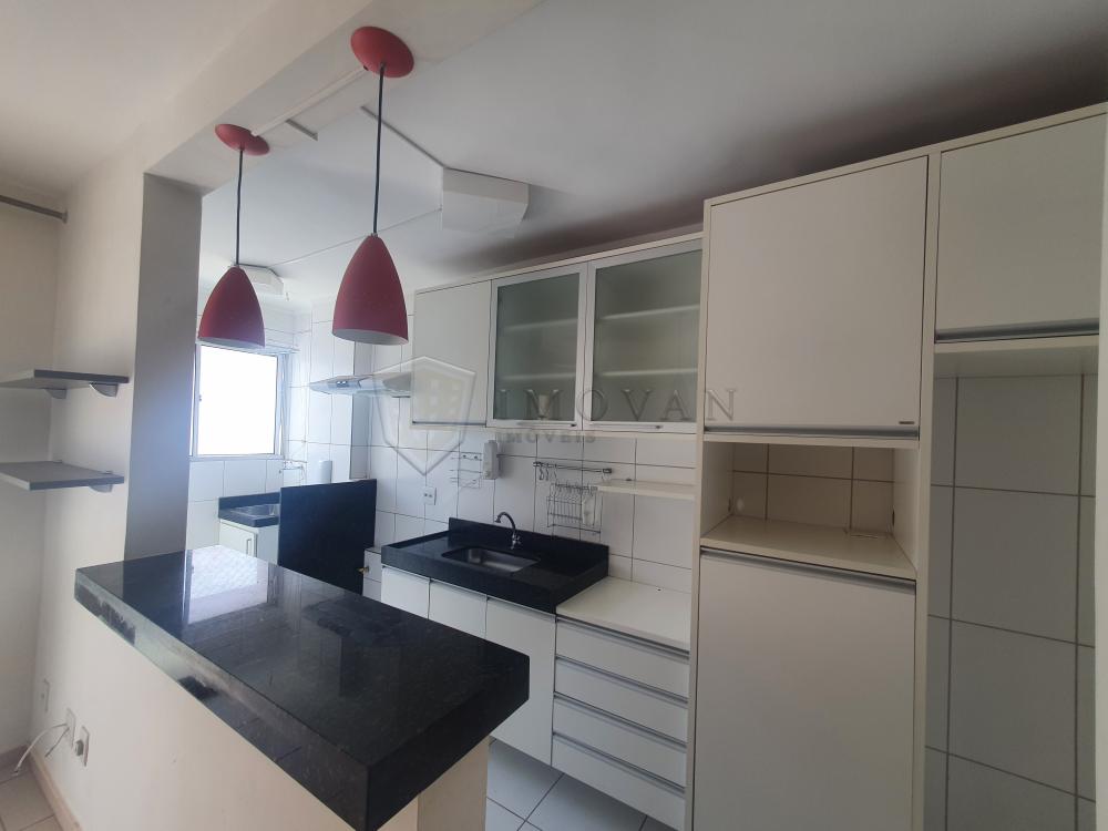 Alugar Apartamento / Padrão em Ribeirão Preto R$ 1.300,00 - Foto 2