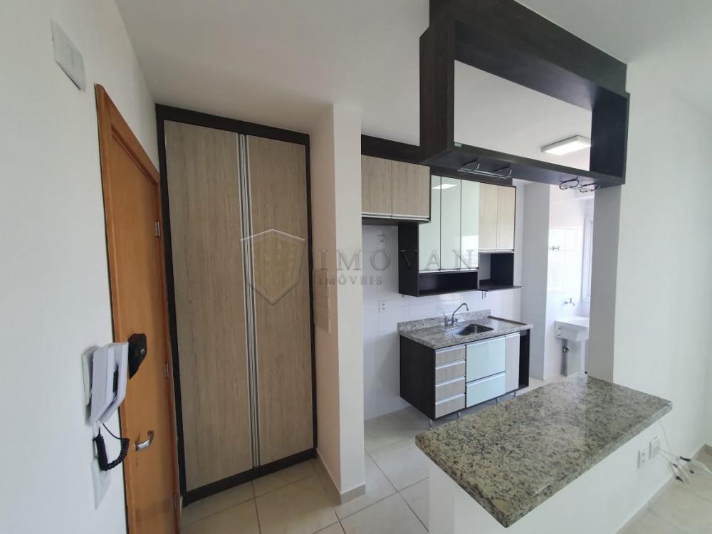 Alugar Apartamento / Padrão em Ribeirão Preto R$ 1.400,00 - Foto 4