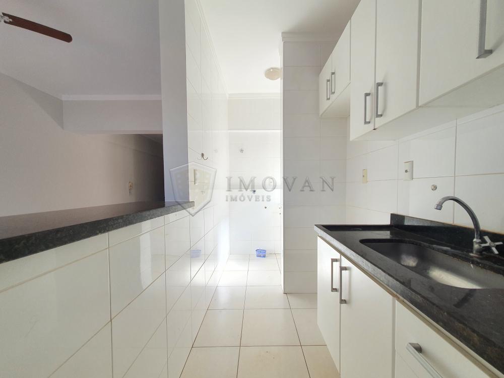 Alugar Apartamento / Padrão em Ribeirão Preto R$ 800,00 - Foto 2