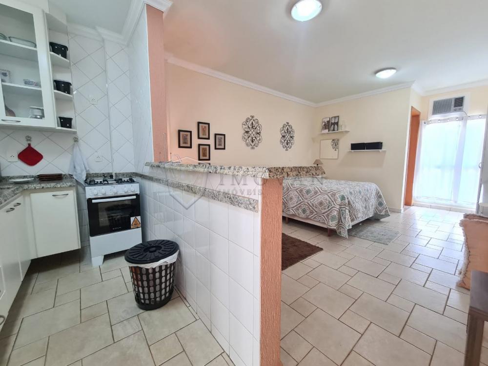 Alugar Apartamento / Kitchnet em Ribeirão Preto R$ 1.680,00 - Foto 2