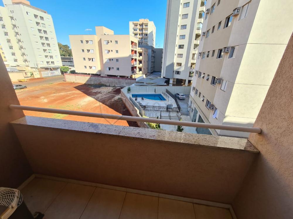 Alugar Apartamento / Padrão em Ribeirão Preto R$ 900,00 - Foto 9