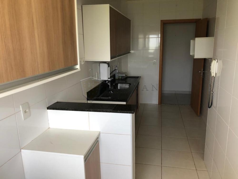 Alugar Apartamento / Padrão em Ribeirão Preto R$ 2.000,00 - Foto 4