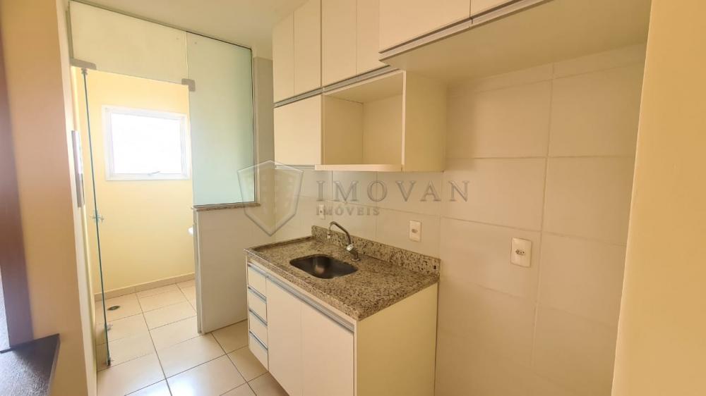 Alugar Apartamento / Padrão em Ribeirão Preto R$ 950,00 - Foto 4