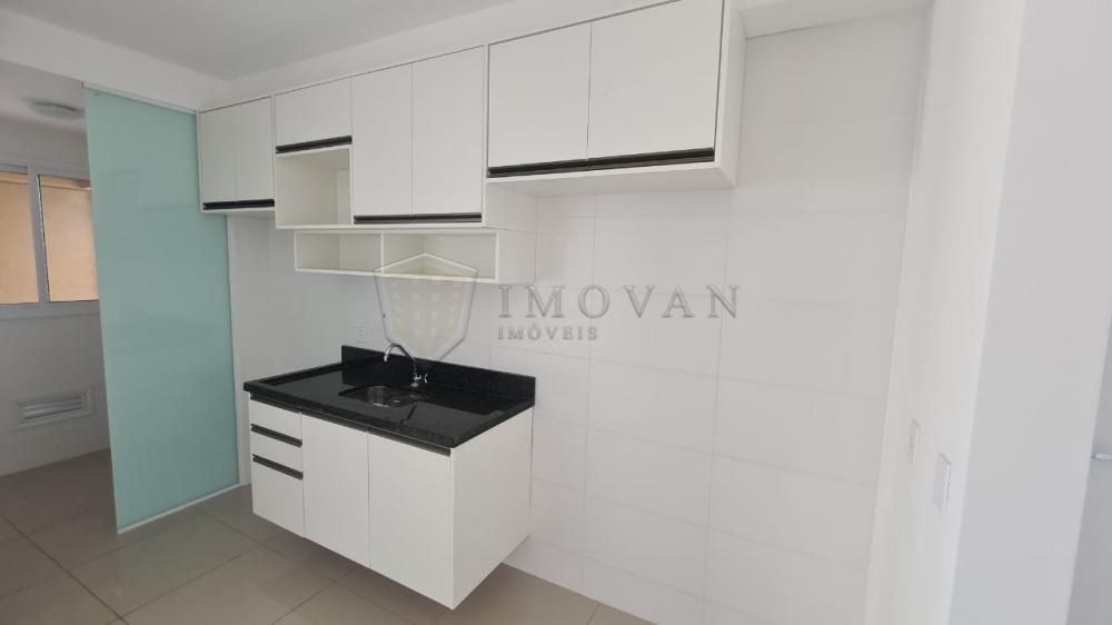 Alugar Apartamento / Padrão em Ribeirão Preto R$ 1.800,00 - Foto 2