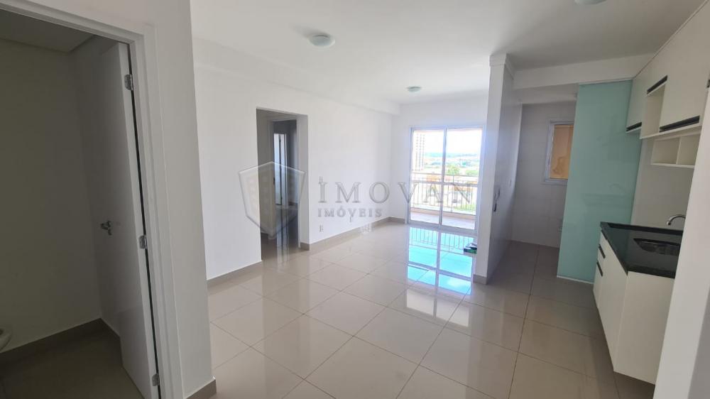 Alugar Apartamento / Padrão em Ribeirão Preto R$ 1.800,00 - Foto 5