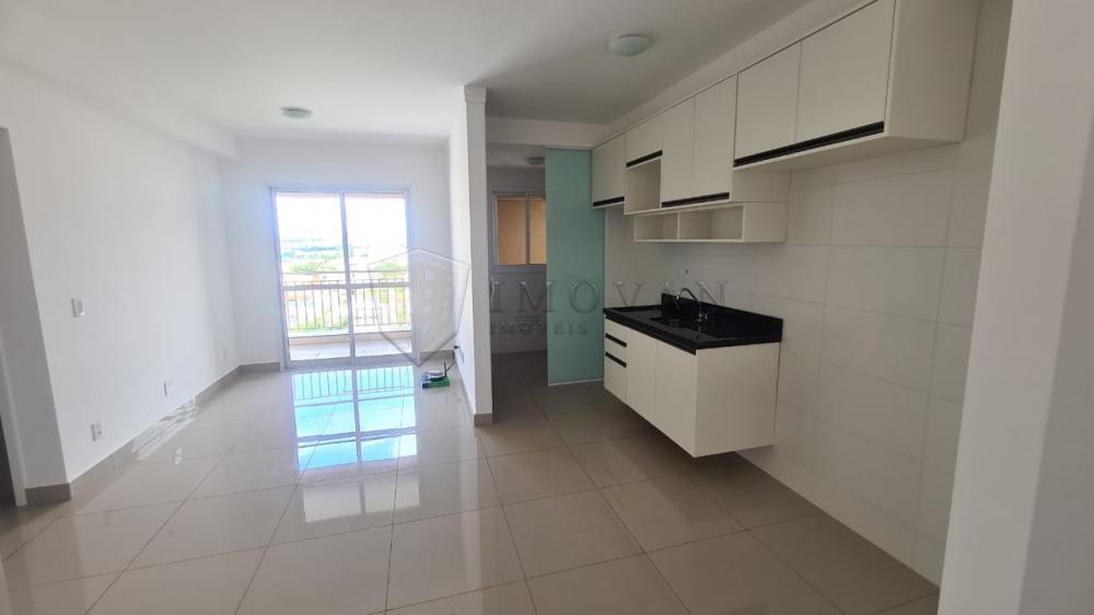 Alugar Apartamento / Padrão em Ribeirão Preto R$ 1.800,00 - Foto 4