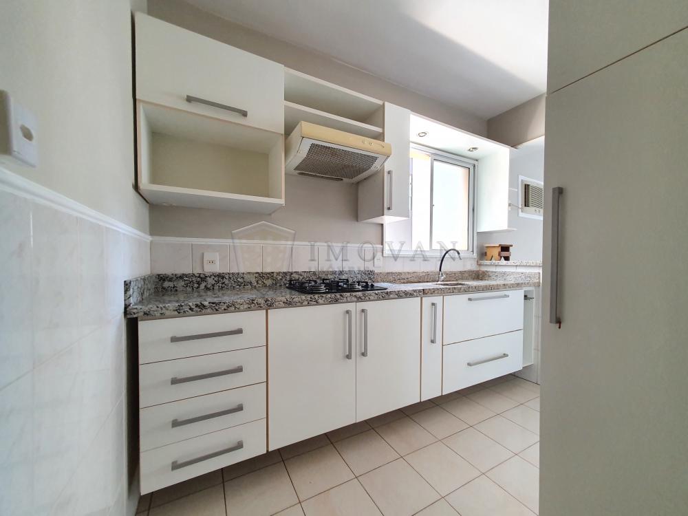 Alugar Apartamento / Padrão em Ribeirão Preto R$ 1.200,00 - Foto 3