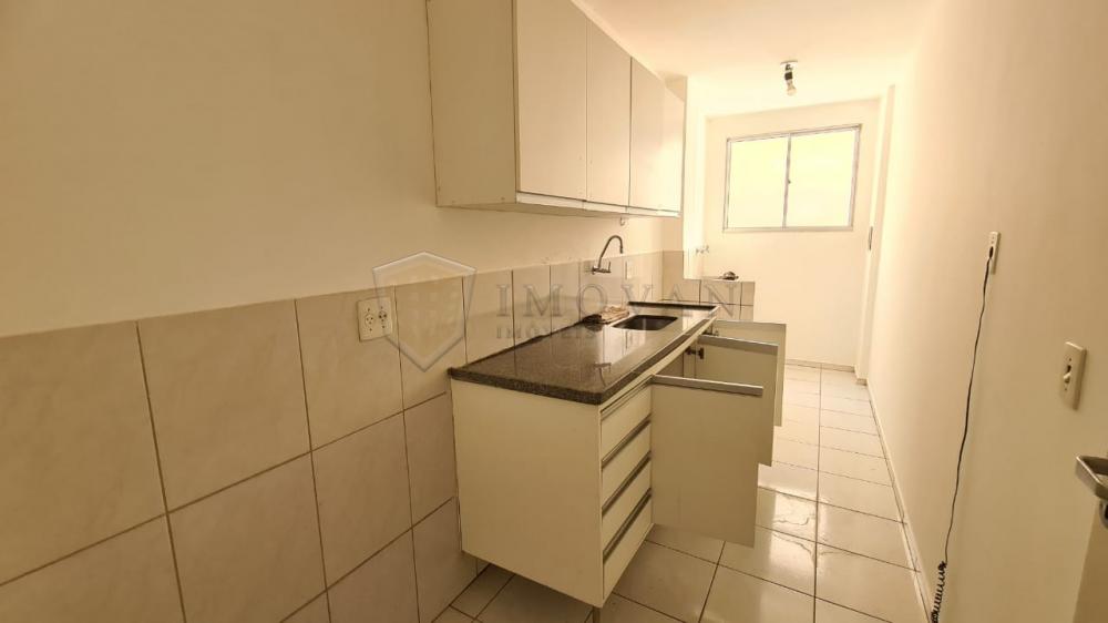 Alugar Apartamento / Padrão em Ribeirão Preto R$ 1.680,00 - Foto 4