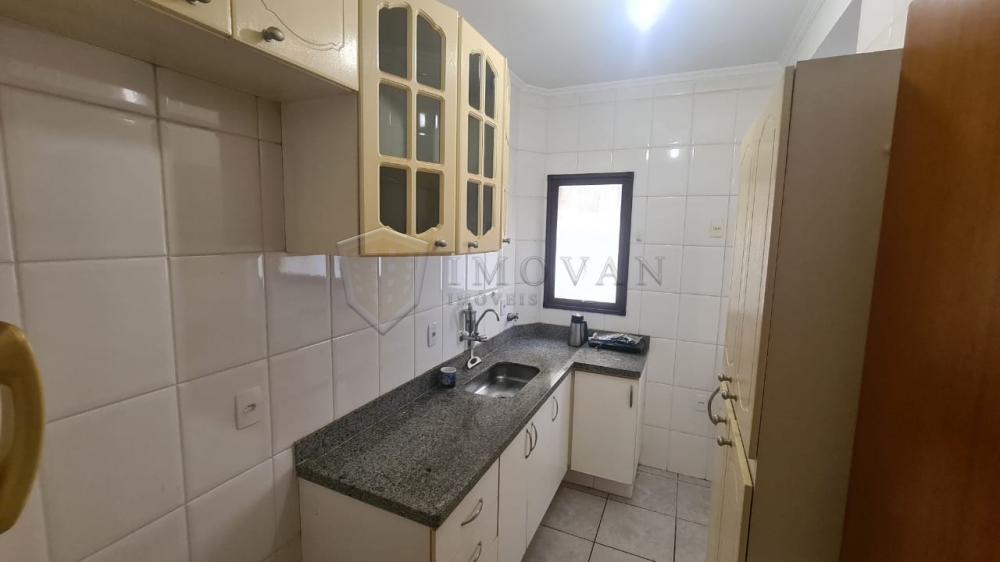 Alugar Apartamento / Padrão em Ribeirão Preto R$ 900,00 - Foto 4