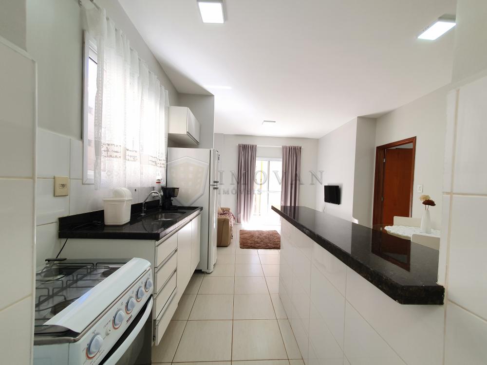 Alugar Apartamento / Padrão em Ribeirão Preto R$ 2.000,00 - Foto 3