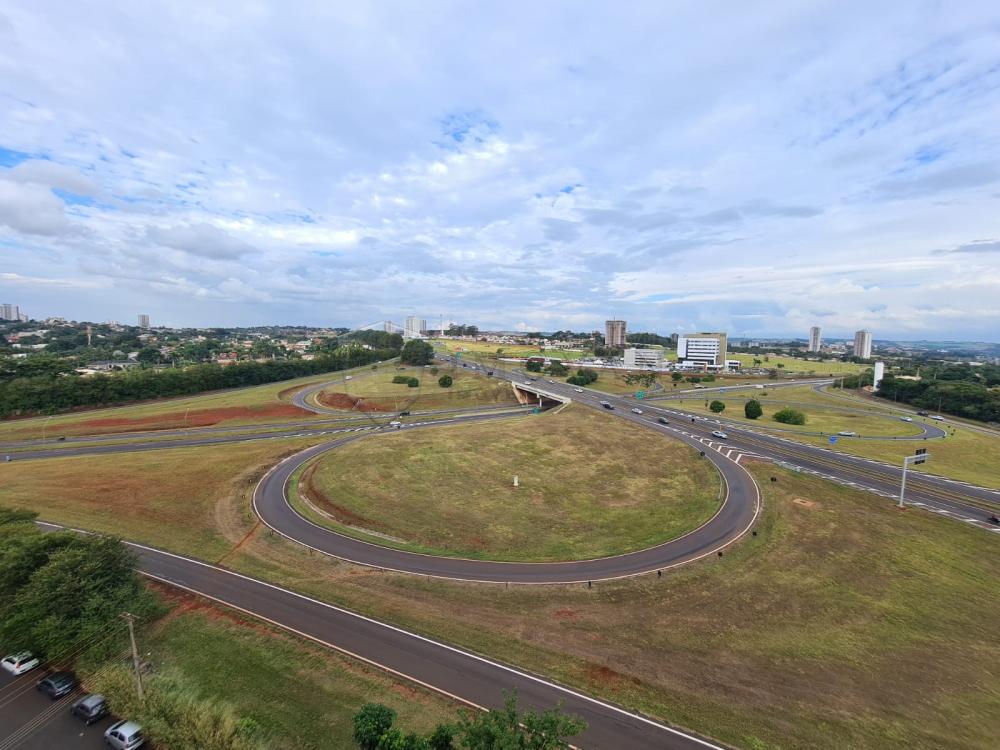 Alugar Apartamento / Padrão em Ribeirão Preto R$ 1.500,00 - Foto 5