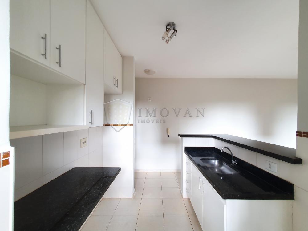 Alugar Apartamento / Padrão em Ribeirão Preto R$ 1.150,00 - Foto 2