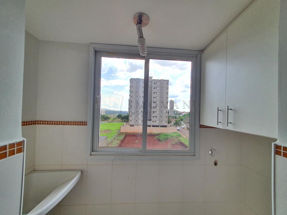 Alugar Apartamento / Padrão em Ribeirão Preto R$ 1.150,00 - Foto 4