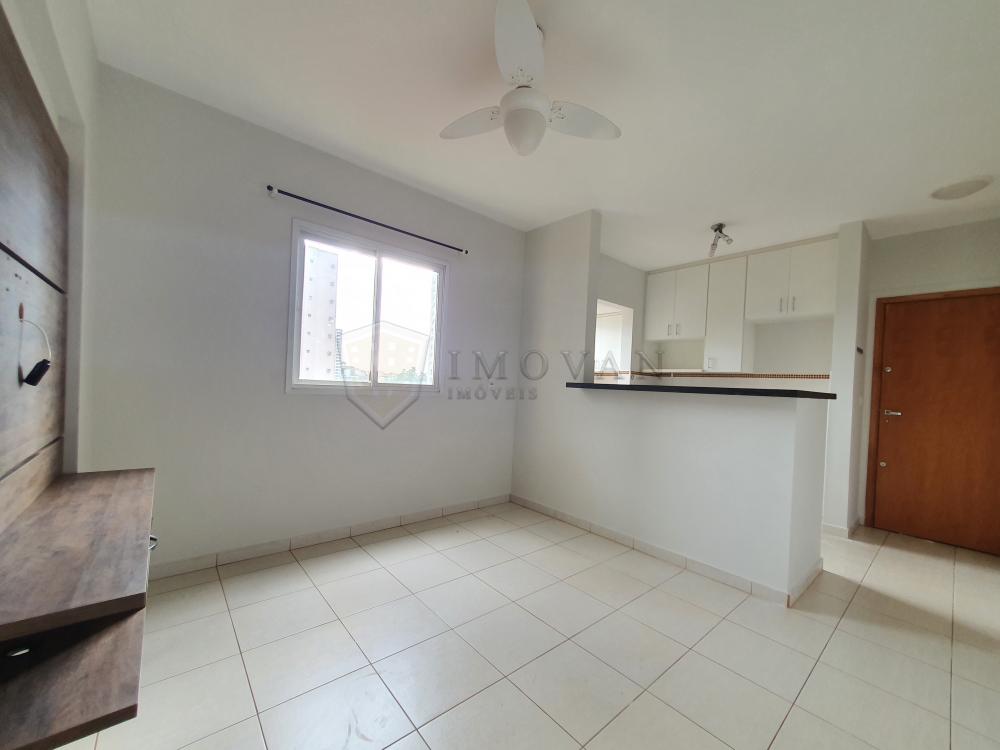 Alugar Apartamento / Padrão em Ribeirão Preto R$ 1.150,00 - Foto 6