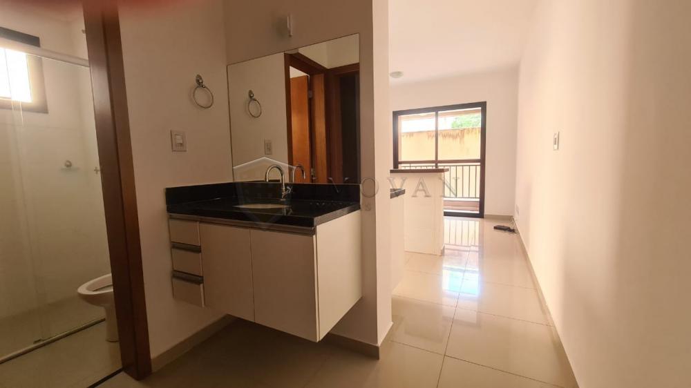 Alugar Apartamento / Padrão em Ribeirão Preto R$ 1.550,00 - Foto 1