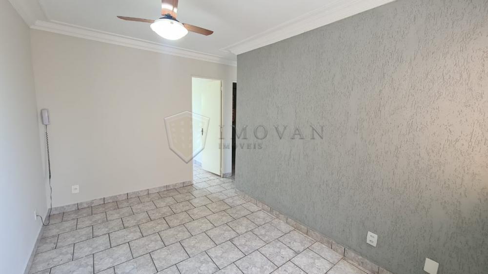 Alugar Apartamento / Padrão em Ribeirão Preto R$ 650,00 - Foto 2