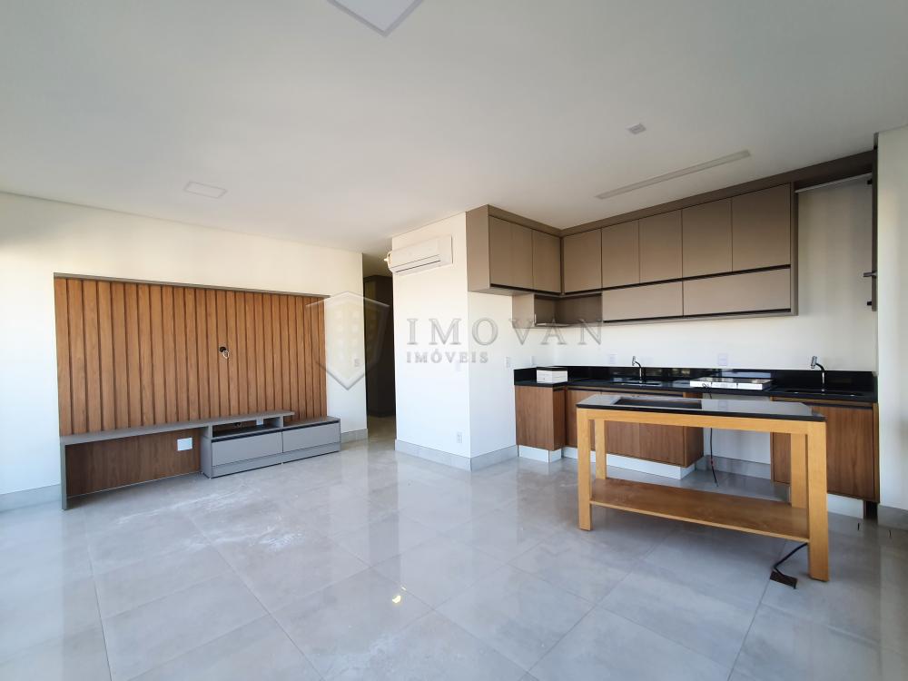 Alugar Apartamento / Padrão em Ribeirão Preto R$ 4.100,00 - Foto 2