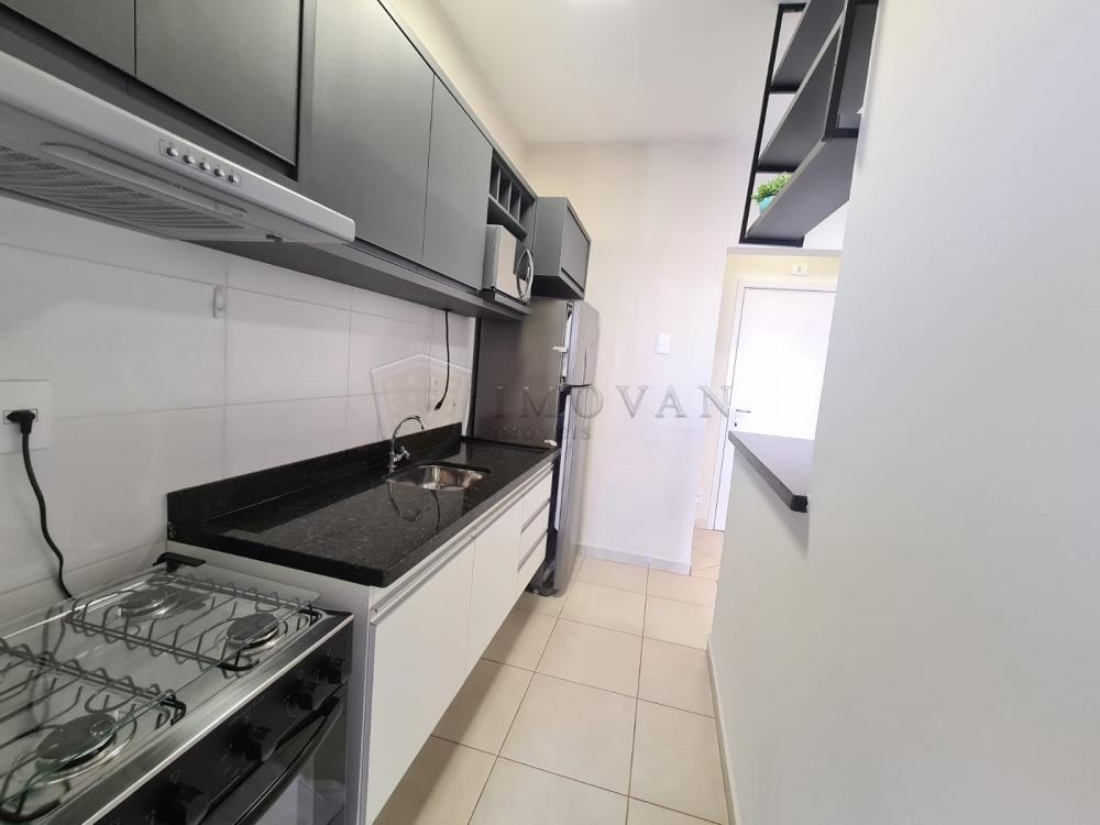 Alugar Apartamento / Padrão em Ribeirão Preto R$ 2.190,00 - Foto 3