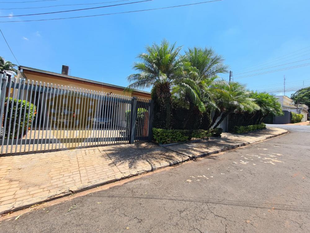 Alugar Casa / Padrão em Ribeirão Preto R$ 12.000,00 - Foto 1