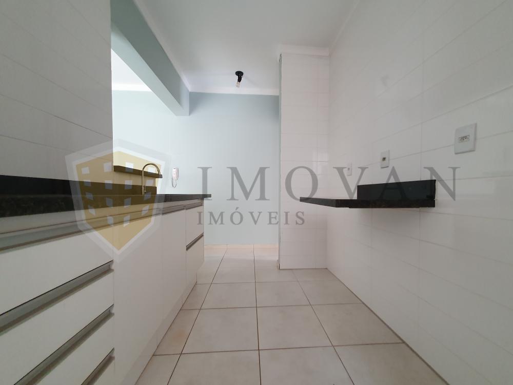 Alugar Apartamento / Padrão em Ribeirão Preto R$ 1.200,00 - Foto 2