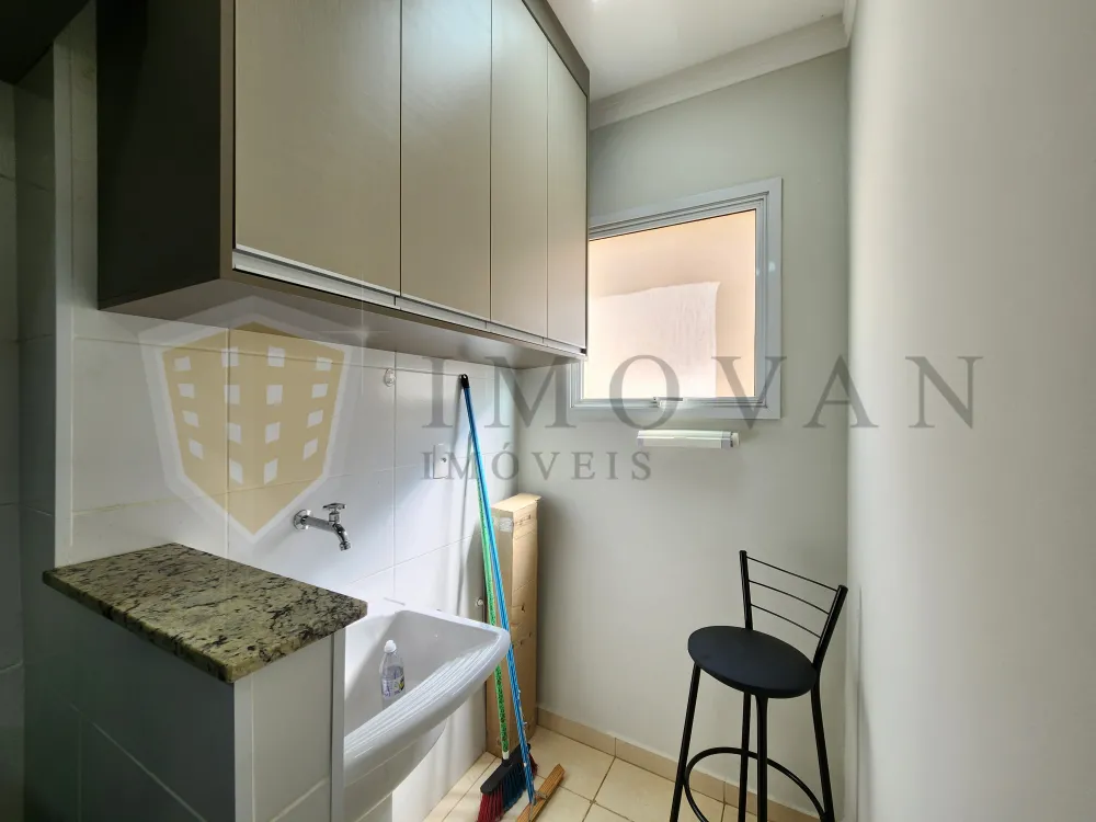 Alugar Apartamento / Padrão em Ribeirão Preto R$ 1.800,00 - Foto 4