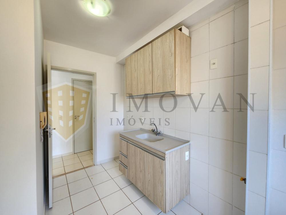 Alugar Apartamento / Padrão em Ribeirão Preto R$ 1.600,00 - Foto 3