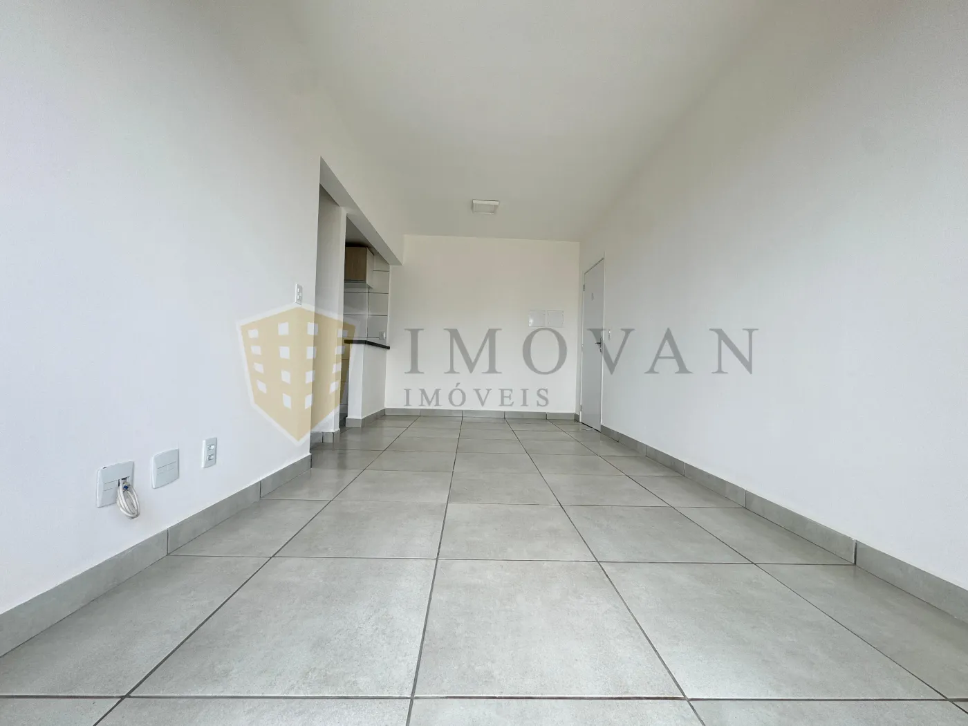 Alugar Apartamento / Padrão em Ribeirão Preto R$ 1.750,00 - Foto 4